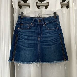 American Eagle jean skirt